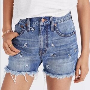 Size 26 Madewell Daisy denim short